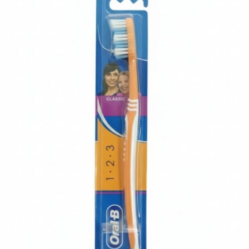 WhatsApp Image 2025-11-13 at 12.10.19 PM Oral-B 1-2-3 Classic Medium Toothbrush