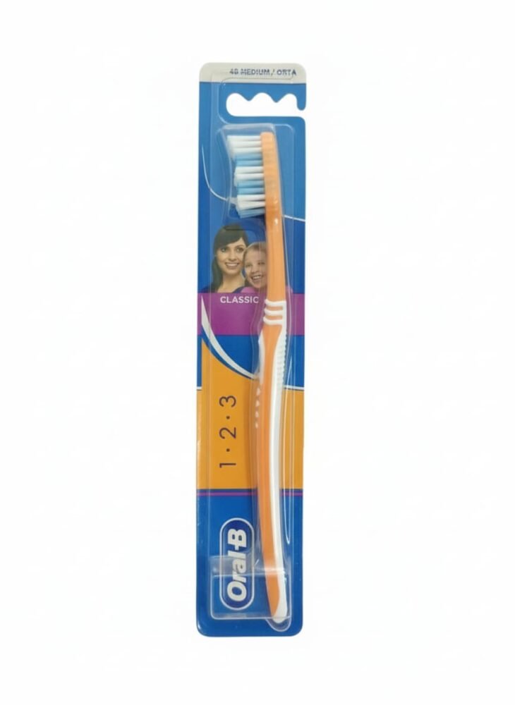 WhatsApp Image 2025-11-13 at 12.10.19 PM Oral-B 1-2-3 Classic Medium Toothbrush