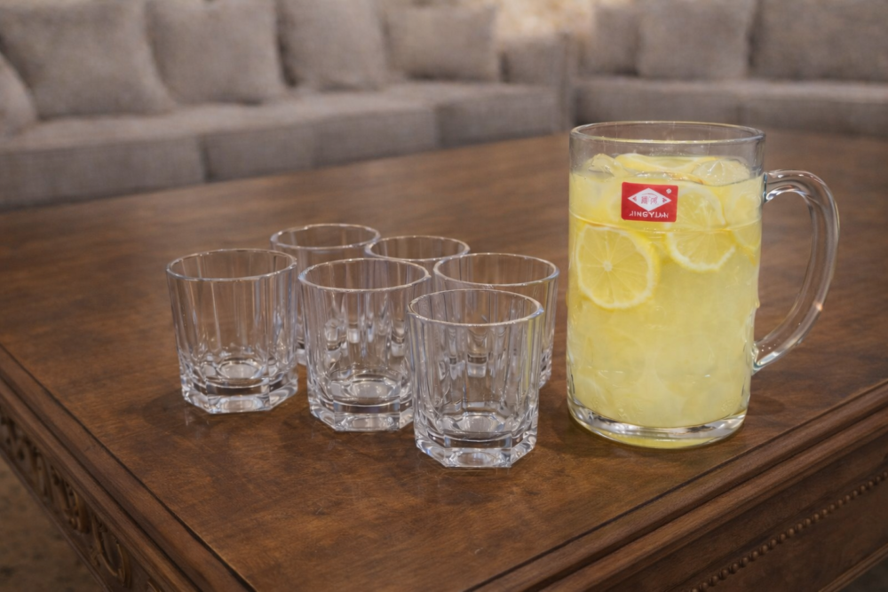 Jingyuan - إبريق زجاجي للعصائر