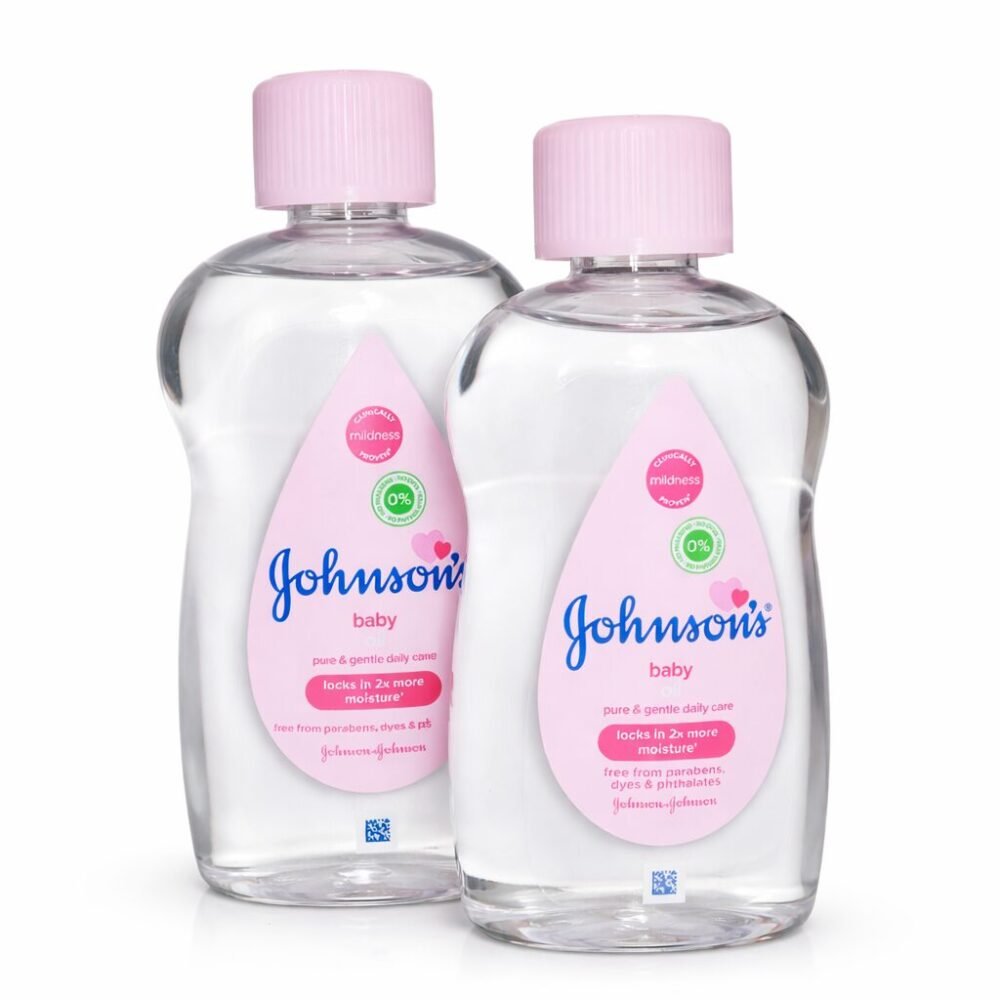 "Johnson's" Baby Oil Locks in 2X more moisture 300/200 ml - جونسون زيت للأطفال عناية يومية نقية ولطيفة