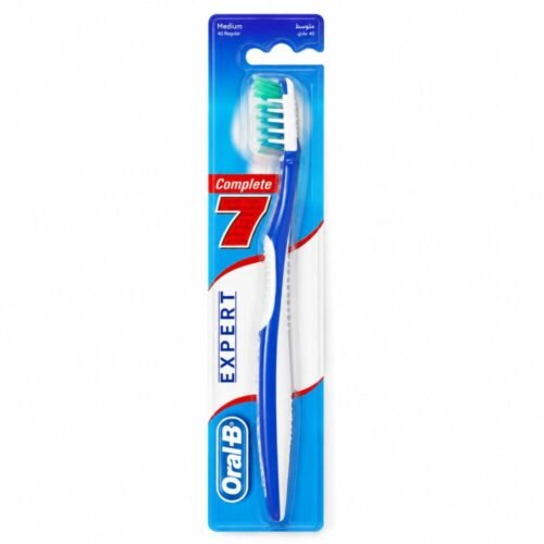 "Oral-B" Toothbrush Medium - فرشاة أسنان