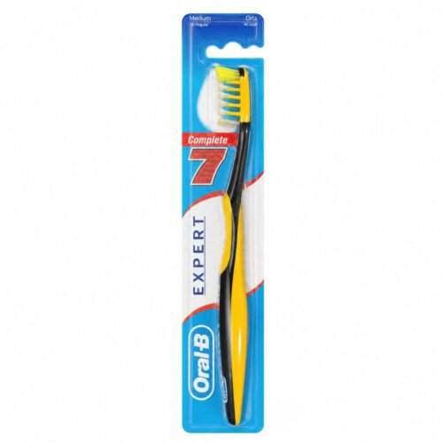 "Oral-B" Toothbrush Medium - فرشاة أسنان
